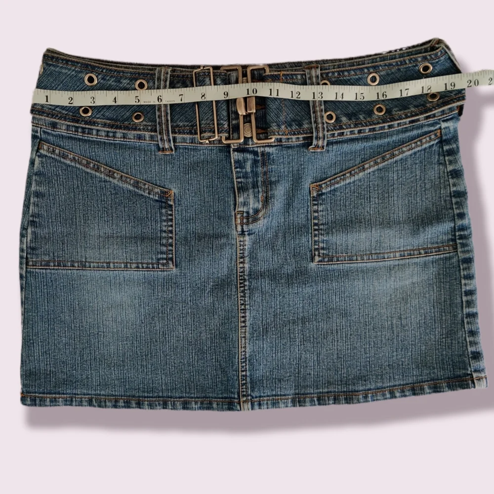 NWOT No boundaries Stretch Blue Jean Skirt with Belt Juniors Size 13 - Picture 3 of 9